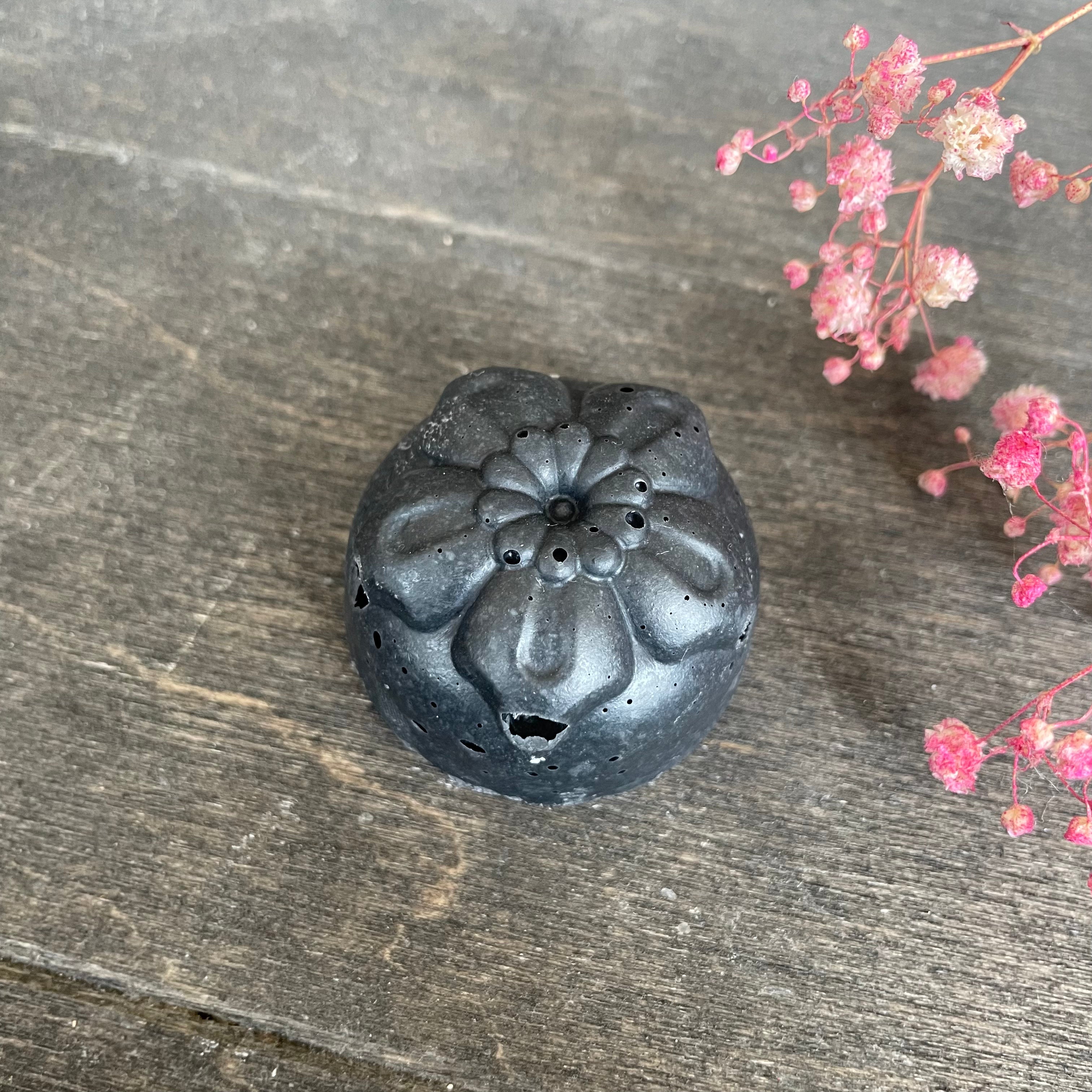 Mini festes Shampoo mit Aktivkohle 25g